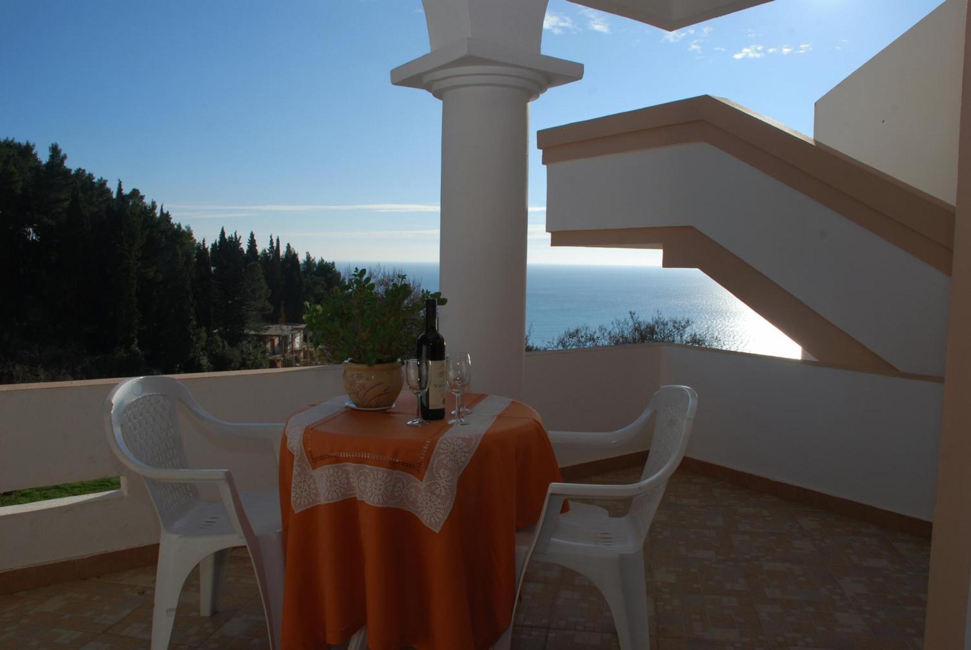 Firenze Apartments Ulcinj Ngoại thất bức ảnh